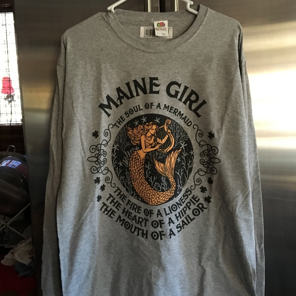 Woman's long sleeve T shirt